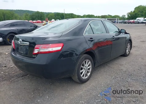 2011 Toyota Camry Xle z USA, uszkodzony, nr VIN 4T1BF3EK4BU193845
